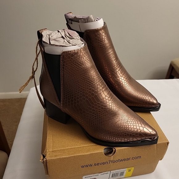 Seven7 brand Copper Toned Boots US size 6 - Picture 7 of 7